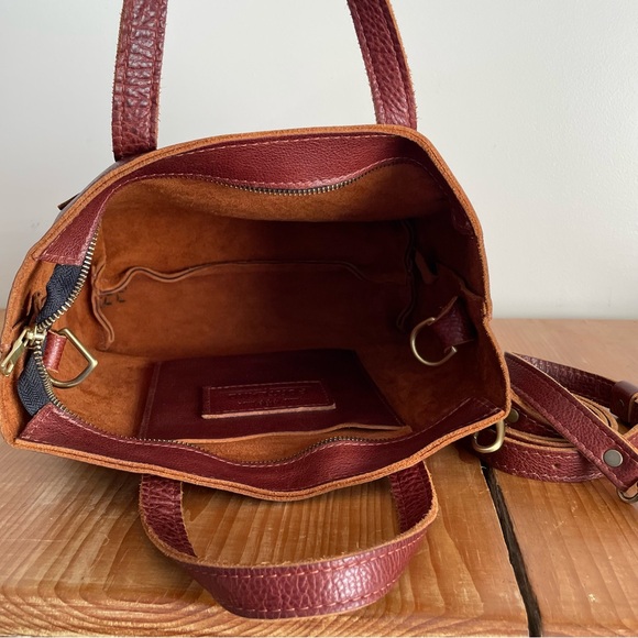 Portland Leather Goods NUTMEG Medium Crossbody Zippered Tote w/ Free Flair 🤎 - Picture 8 of 16